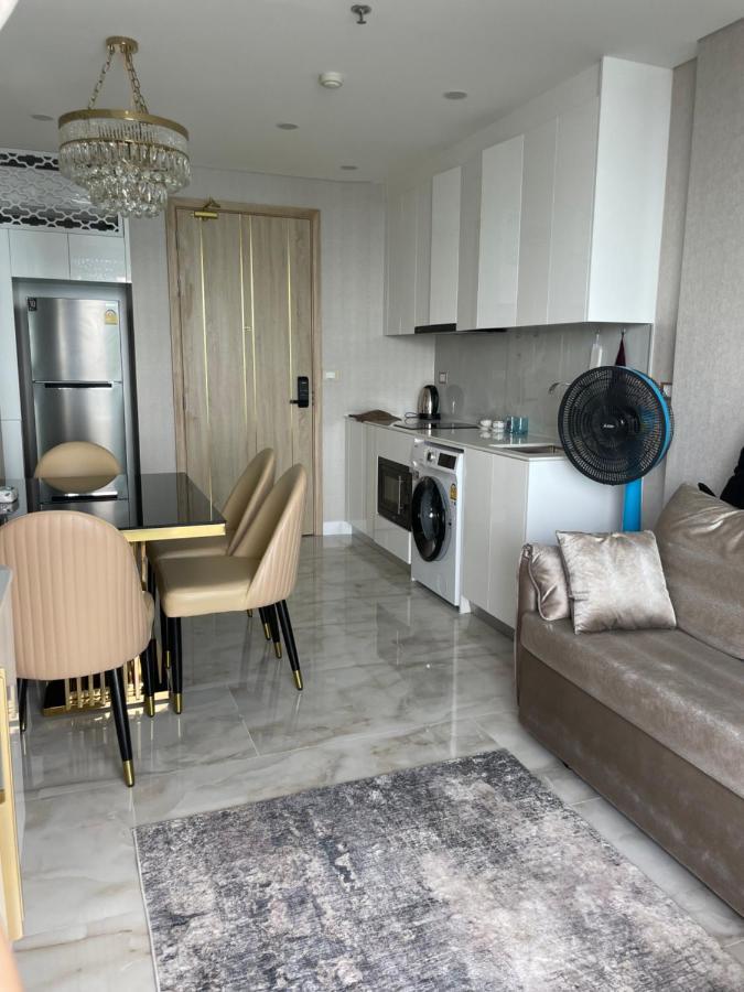 Copacabana Jomtien Beach High Floor Praia de Jomtien Exterior foto